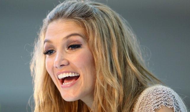 Delta Goodrem Headlines State Of Origin 1?