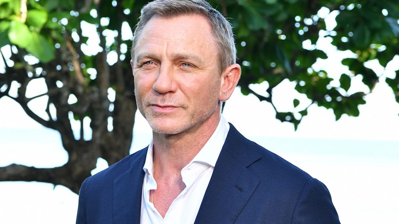 Daniel Craig Seen Working Out In A Cast To Prep For Bond 25