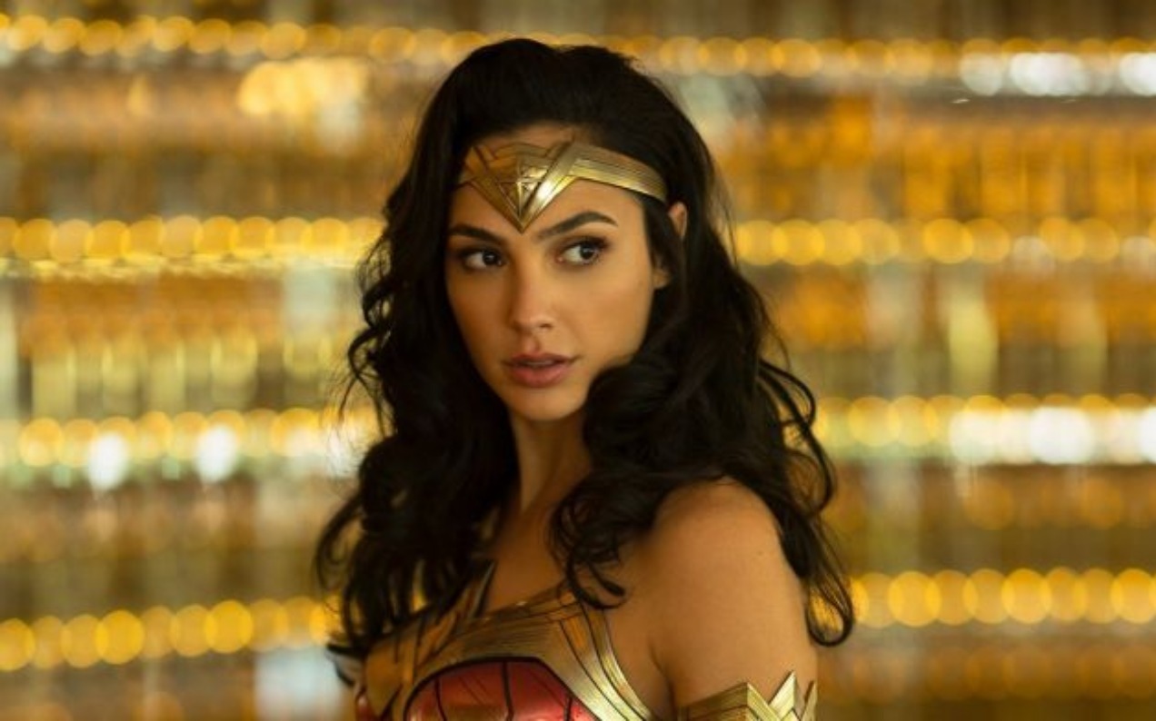Gal Gadot Is Here To Fuck It Up In The First Wonder Woman 1984 Trailer pic photo