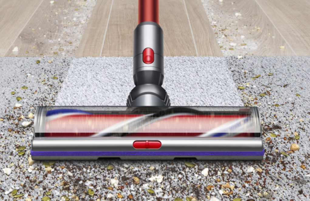 Dyson V11 Outsize Review: The New Vacuum With A 25% Bigger Head