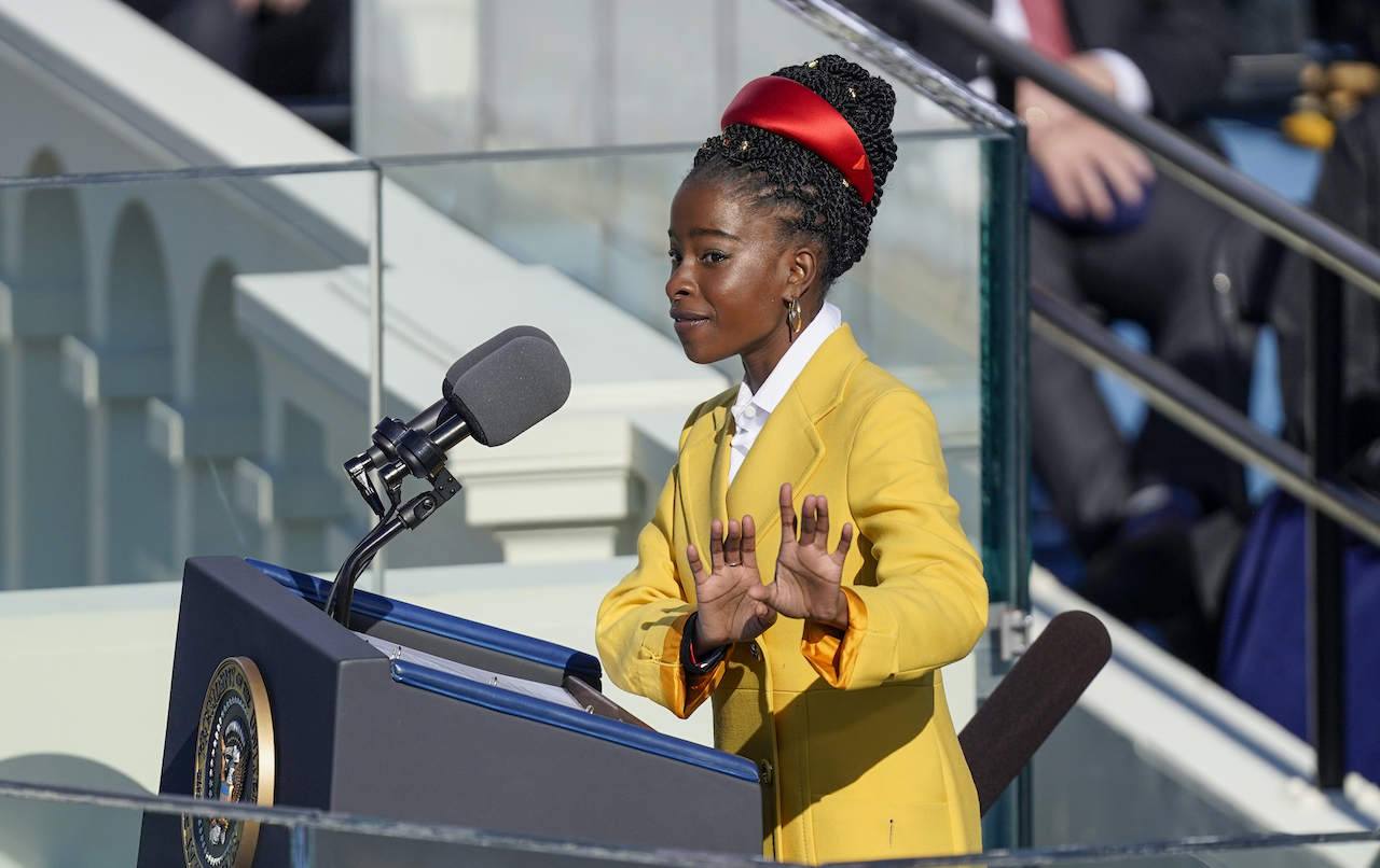 Amanda Gorman Steals The Inauguration With Her Poem & She's Just 22