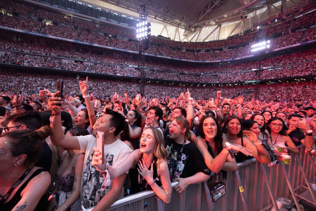 The crowd at Taylor Swift's Eras Tour concert in Madrid, Spain