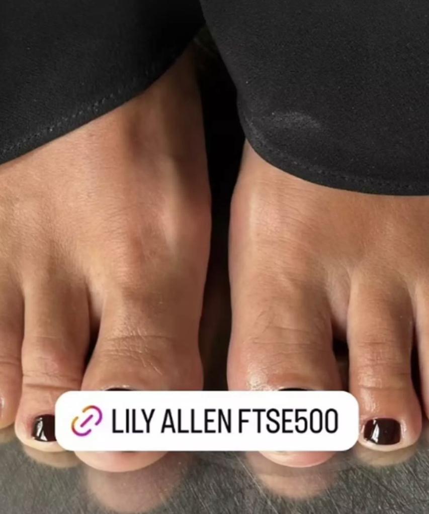 Lily Allen feet onlyfans foot